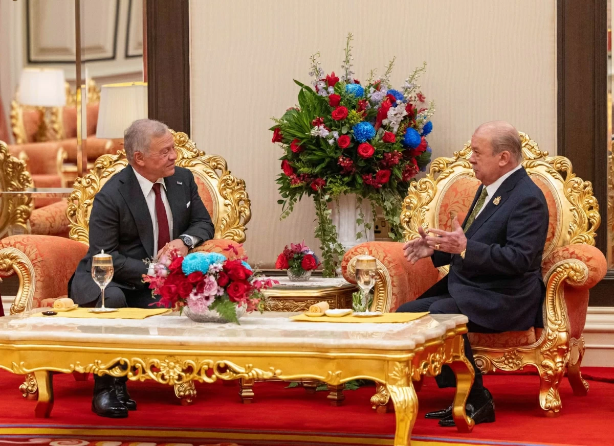 King holds talks with Malaysia monarch in Kuala Lumpur