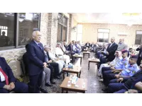 مندوبا عن الملك وولي العهد .. العيسوي يعزي عشيرة السعود