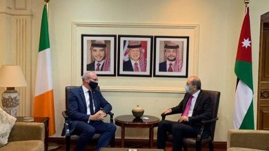 Photo of Safadi , Coveney discuss Jordan-Ireland ties , region