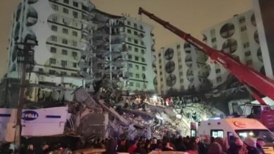 صورة عشرات القتلى ومئات الجرحى إثر زلزال قوي ضرب تركيا وسوريا