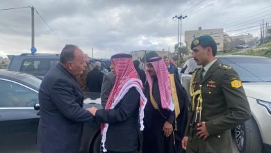 Photo of مندوبا عن الملك .. رئيس الديوان الملكي يعزي عشيرة القطيشات