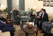 صورة العيسوي يلتقي مجموعة من عشيرة الخرشه