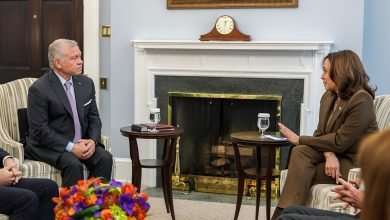 Photo of King discusses Gaza developments with US VP, urges continued support for UNRWA