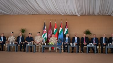 Photo of King meets military retirees, families of martyrs in Al Ghamr