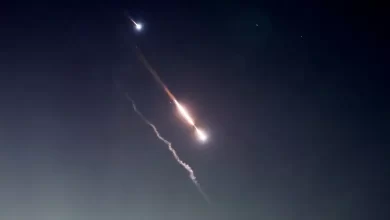 Photo of Iran launches salvo of ballistic missiles at Israel