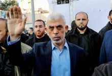 Photo of Hamas leader refused Arab offer to escape Gaza- WSJ