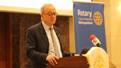 Photo of Muasher outlines to Rotarians Jordanian challenges in 2025