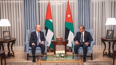 Photo of Prime Minister meets with Palestinian counterpart