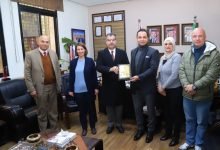 Photo of University of Petra honors alumnus Maen Amro for outstanding media career