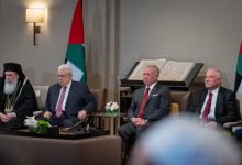 Photo of King receives Jerusalem figures, awqaf representatives, church leaders, and President Abbas