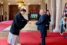 Photo of King accepts credentials of new ambassadors