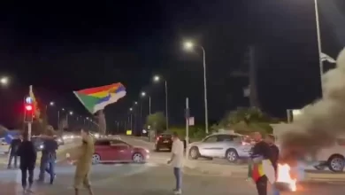 Photo of Druze protesters block roads, urge Israel to help Druze in Syria