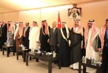 Photo of العيسوي يلتقي نحو 400 شخص من شيوخ ووجهاء وشباب ونساء المحافظات