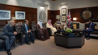 Photo of King receives delegation from Joint Arab Islamic Extraordinary Summit ministerial committee