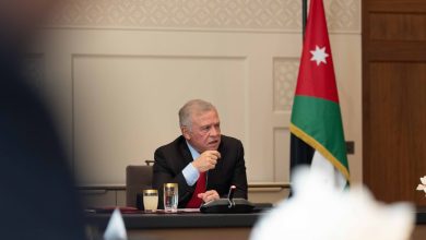 Photo of King chairs meeting with heads of authorities, security chiefs
