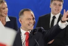 Photo of Conservative historian wins Polish presidential vote