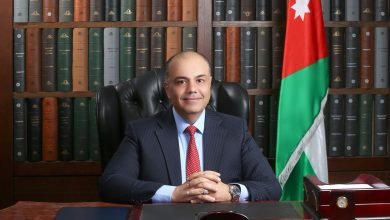 Photo of أبناء سالم الحجايا يباركون لشقيقهم سفيان الترفيع والتعيين مساعداً لمحافظ الكرك