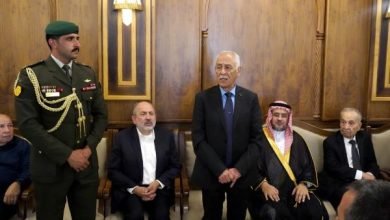 Photo of مندوبا عن الملك وولي العهد .. العيسوي يعزي آل خزنة كاتبي