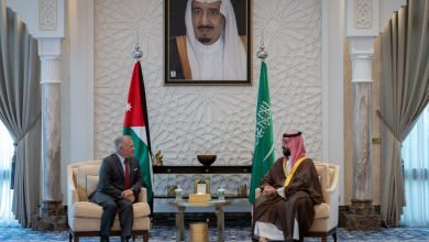 Photo of King meets with Saudi crown prince in Neom
