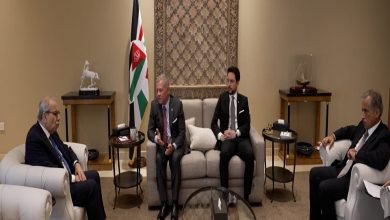 Photo of King meets with Lebanon PM, affirms Jordan’s support for Lebanese people