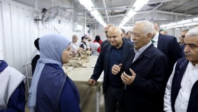 Photo of رئيس الديوان الملكي يتفقد مشاريع مبادرات ملكية في معان