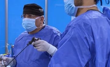 Photo of Khrais performs sleeve gastrectomy on 340-kg patient