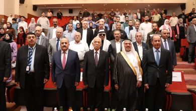 Photo of العيسوي يرعى انطلاق مهرجان الوفاء للوطن وقائده في مركز إربد الثقافي