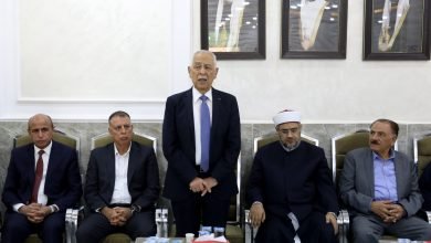 Photo of مندوبا عن الملك وولي العهد.. العيسوي يعزي عشائر الفراية والزيادين والمعايطة