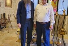 Photo of U.S. Ambassador James Holtsnider makes first public outing at Amman eatery