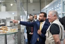 Photo of King visits industrial facilities in Al Qastal