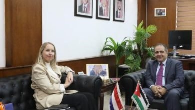 Photo of Minister Abu Ghazaleh, Dutch envoy Kloth discuss boosting investment ties