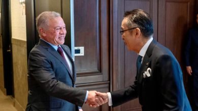 Photo of King meets representatives of Japanese companies, discusses economic, investment cooperation