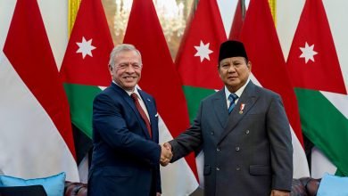 Photo of King, Indonesia president hold talks in Jakarta