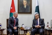 Photo of King meets with Pakistan PM in Islamabad, emphasises importance of expanding cooperation