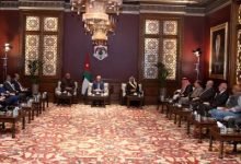 Photo of العيسوي يلتقي وفدا من أبناء عشيرة خاطر