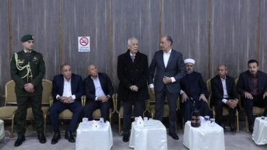 Photo of مندوبا عن الملك وولي العهد .. العيسوي يعزي آل سيف