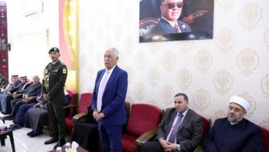 Photo of العيسوي ينقل تعازي الملك وولي العهد إلى عشيرة الخلايلة