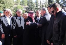 Photo of مندوبا عن الملك وولي العهد… العيسوي يشارك في تشييع جثمان رئيس الوزراء الأسبق علي أبو الراغب