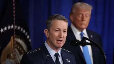Photo of Trump denies top US military general is against war with Iran