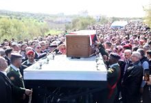 Photo of مندوبا عن الملك وولي العهد… العيسوي يشارك في تشييع جثمان رئيس الوزراء الاسبق أحمد عبيدات